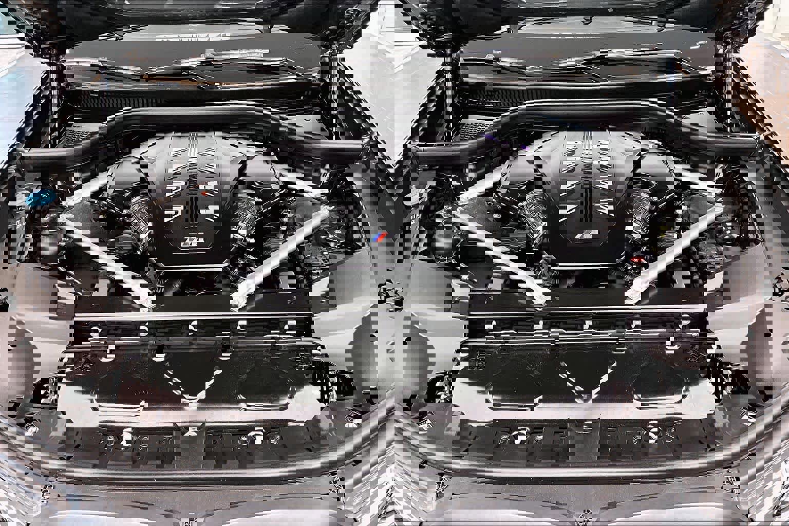 Used 2025 BMW X7 M60i image 30