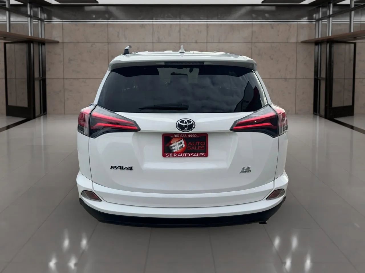 Used 2017 Toyota RAV4 LE w/ Carpet Mat Package image 4