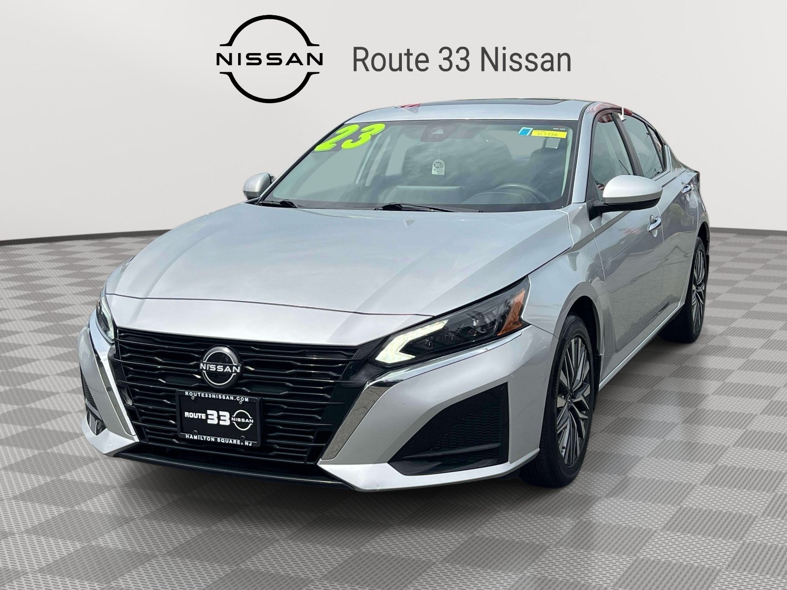 Used 2023 Nissan Altima 2.5 SV w/ SV Premium Package AWD/4WD image 2
