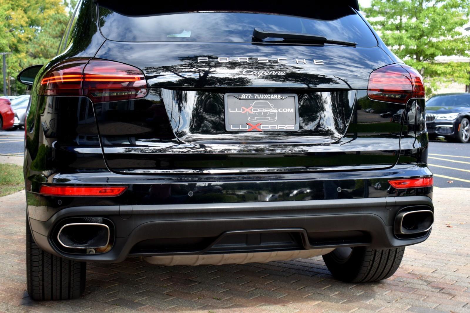 Used 2016 Porsche Cayenne image 10