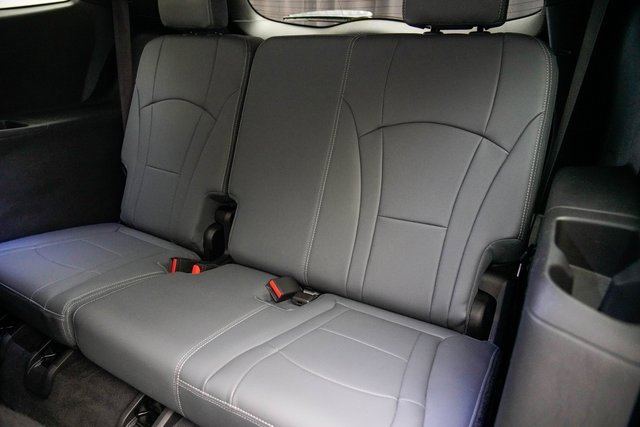 Used 2023 Buick Enclave Essence w/ Experience Buick Package image 30