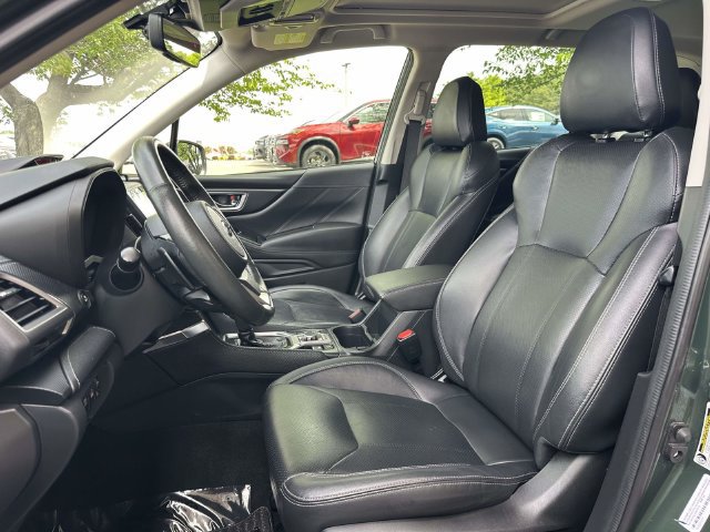 Used 2023 Subaru Forester Touring AWD/4WD image 17