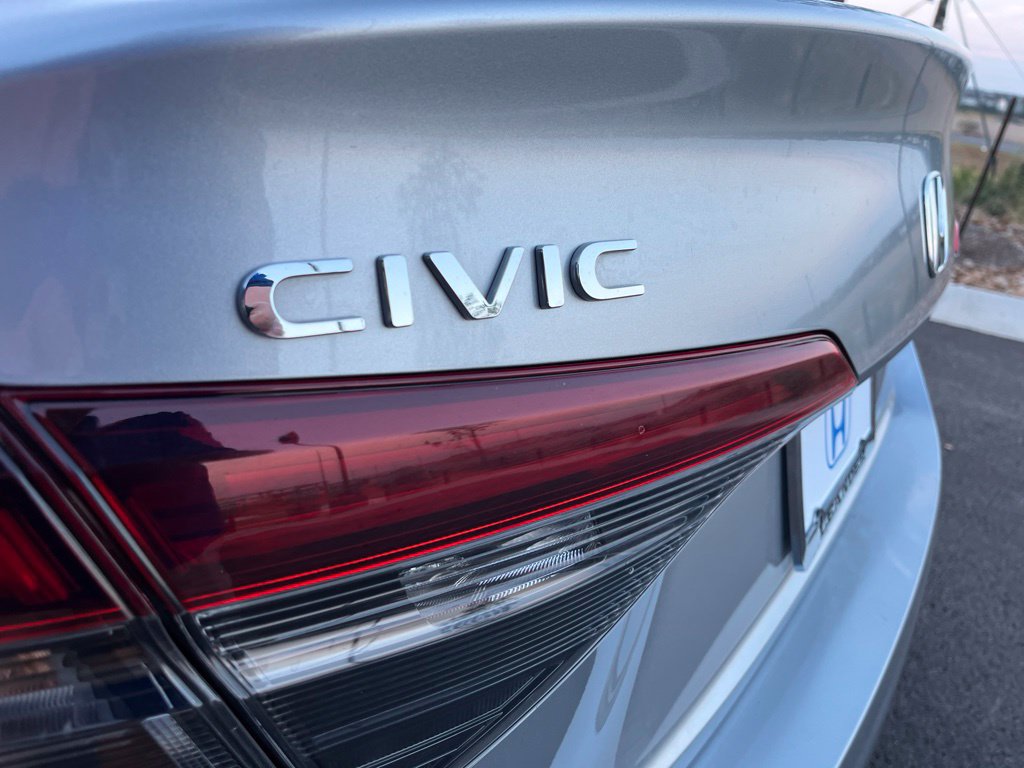 Used 2025 Honda Civic Sport image 8