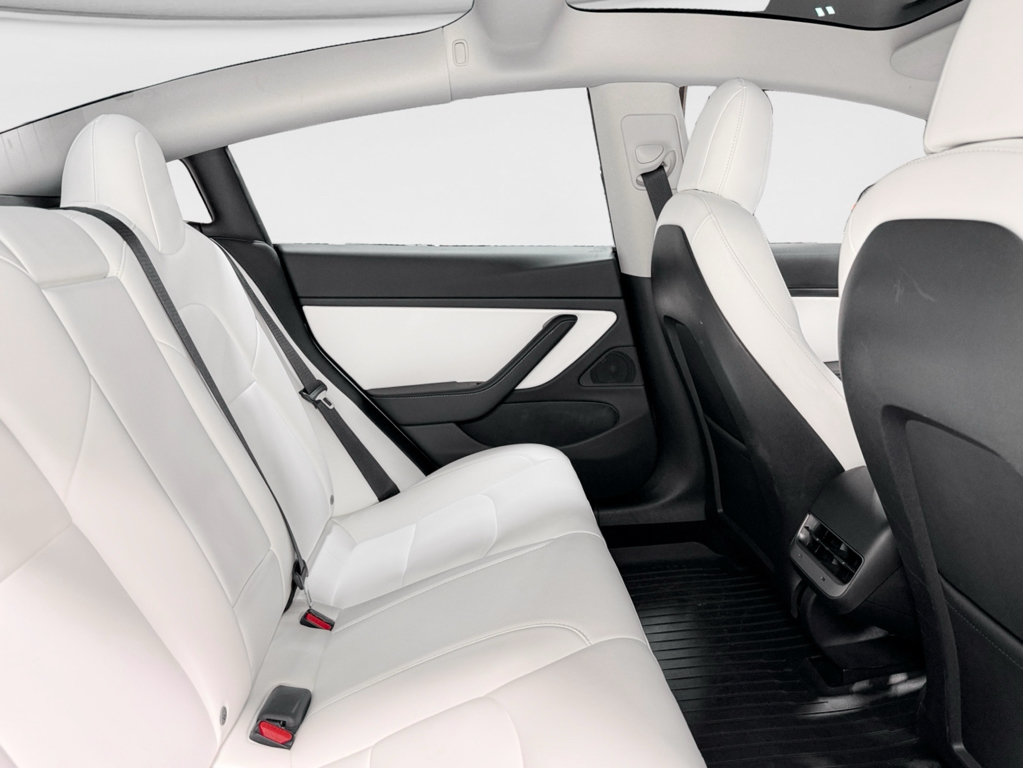 Used 2021 Tesla Model 3 Standard Range Plus RWD image 18