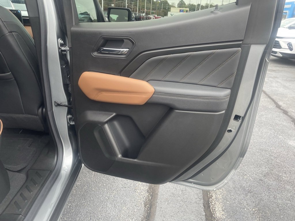 Certified 2024 GMC Canyon AT4 w/ Technology Package image 18