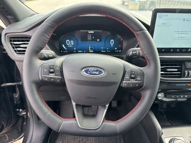 Certified 2025 Ford Escape ST-Line Select w/ Tech Pack #2 image 18