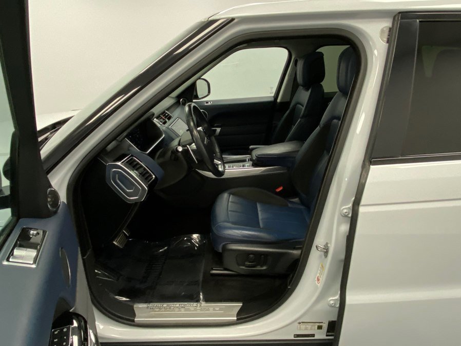Used 2019 Land Rover Range Rover Sport Supercharged AWD/4WD image 20