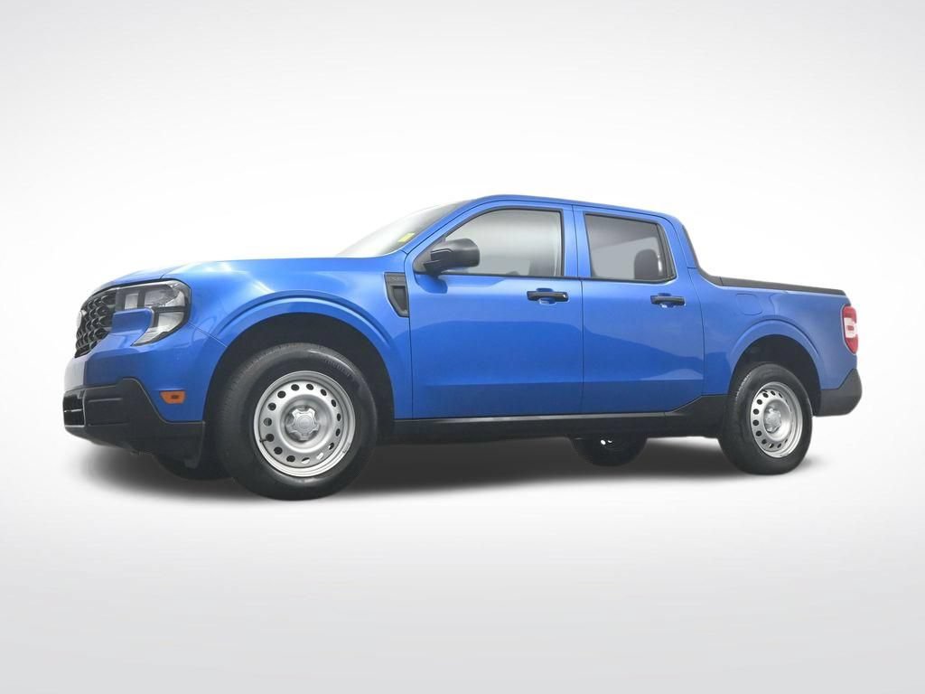 Used 2025 Ford Maverick XL w/ Equipment Group 102A AWD/4WD image 35
