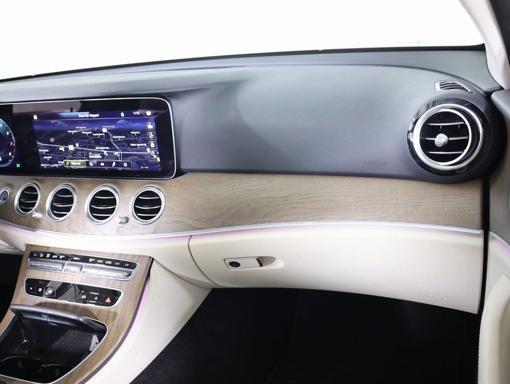 Certified 2022 Mercedes-Benz E 350 4MATIC Sedan image 56