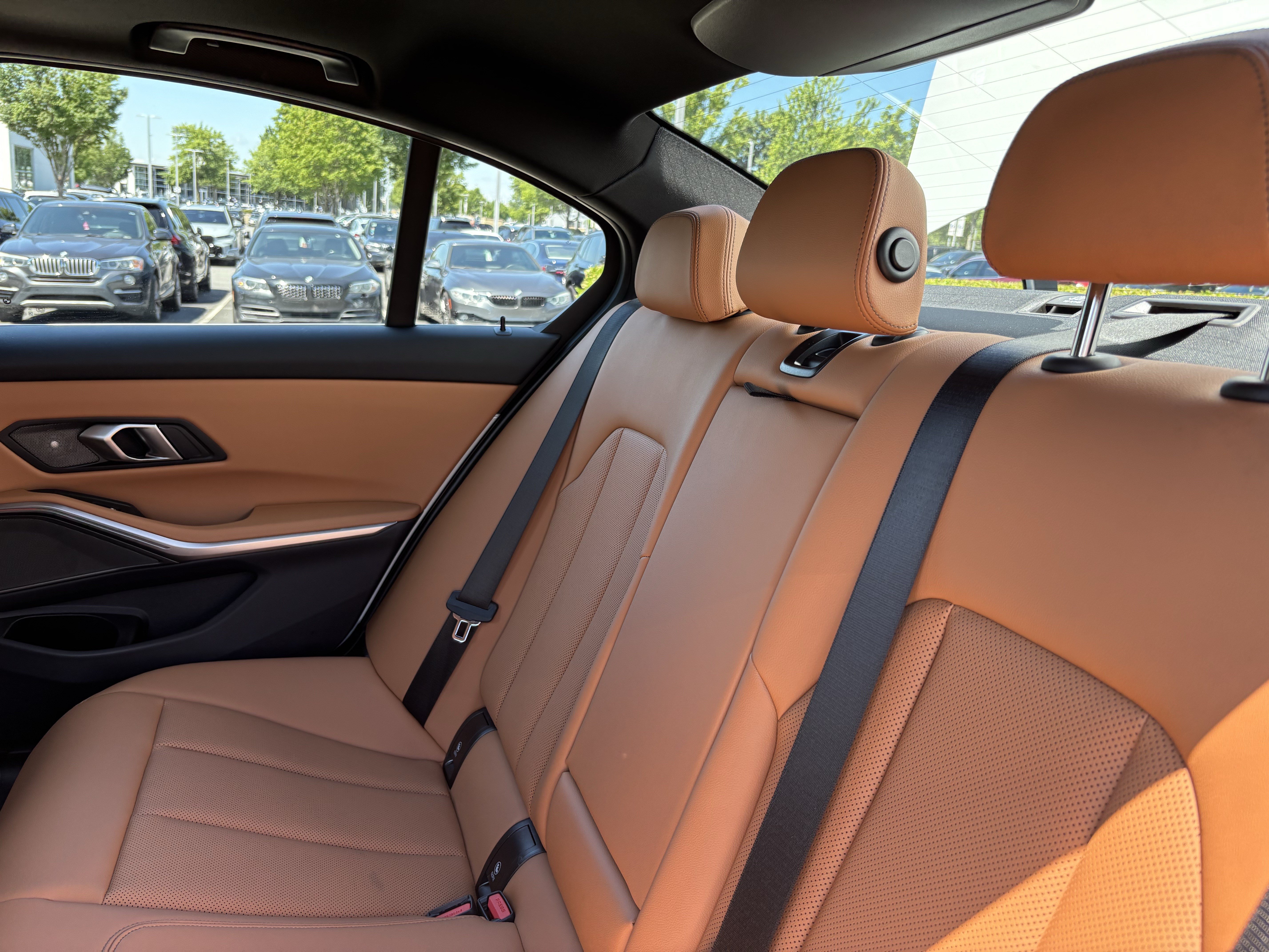 Certified 2026 BMW 330i Sedan w/ Premium Package RWD image 32