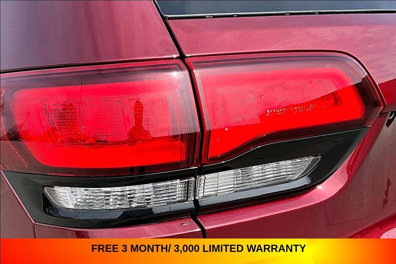 Used 2022 Jeep Grand Cherokee Laredo X AWD/4WD image 22
