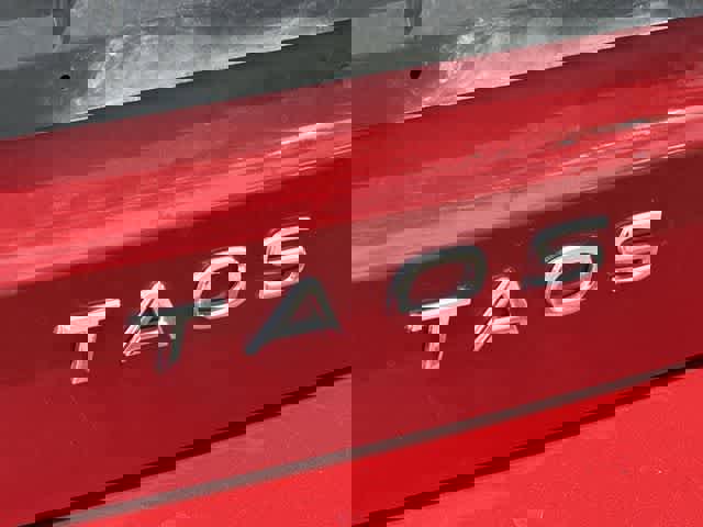 Used 2023 Volkswagen Taos SE image 19