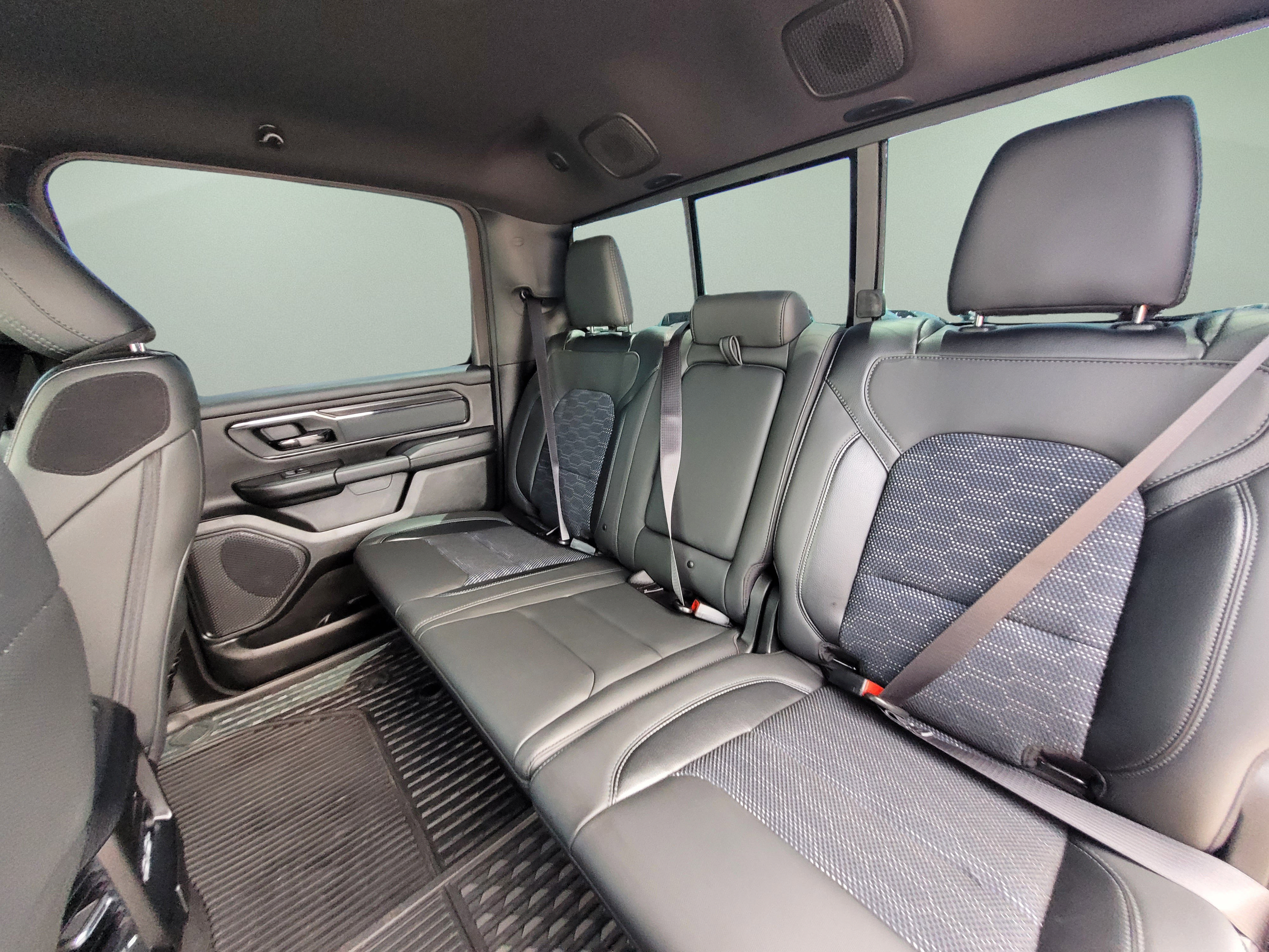 Used 2023 RAM 1500 Big Horn AWD/4WD image 16