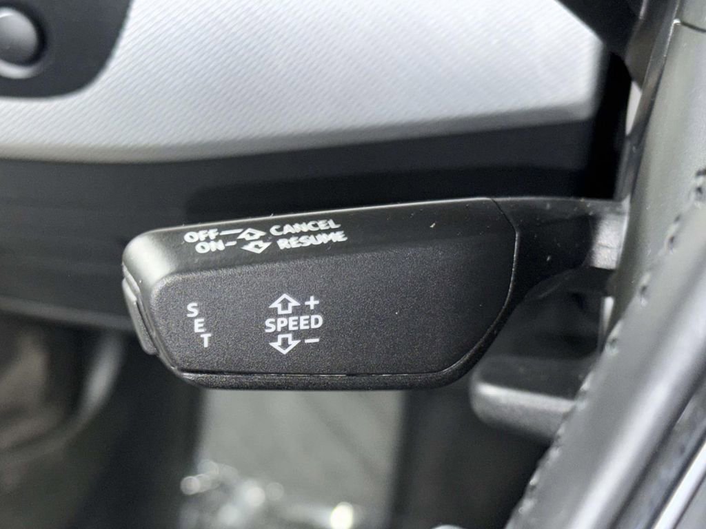 Used 2017 Audi A4 2.0T Premium w/ Convenience Package AWD/4WD image 30