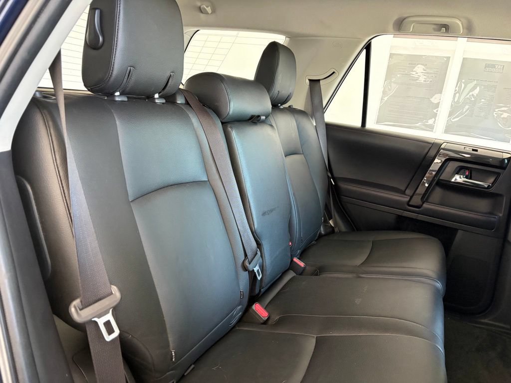 Used 2018 Toyota 4Runner TRD Off-Road AWD/4WD image 34