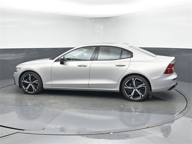 Used 2023 Volvo S60 B5 Plus w/ Climate Package image 5