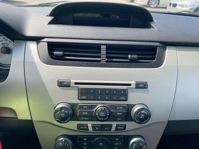 Used 2009 Ford Focus SEL FWD image 32