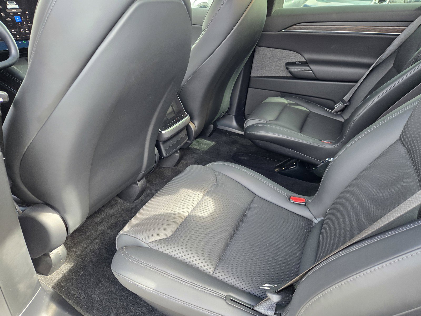 Used 2023 Tesla Model X AWD/4WD image 11