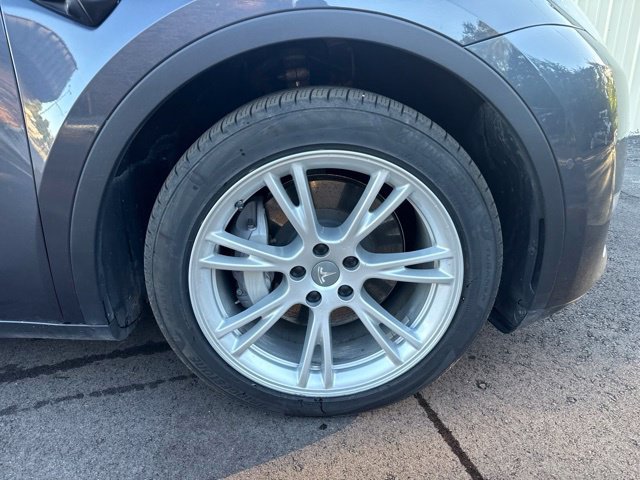 Used 2021 Tesla Model Y Long Range AWD/4WD image 23
