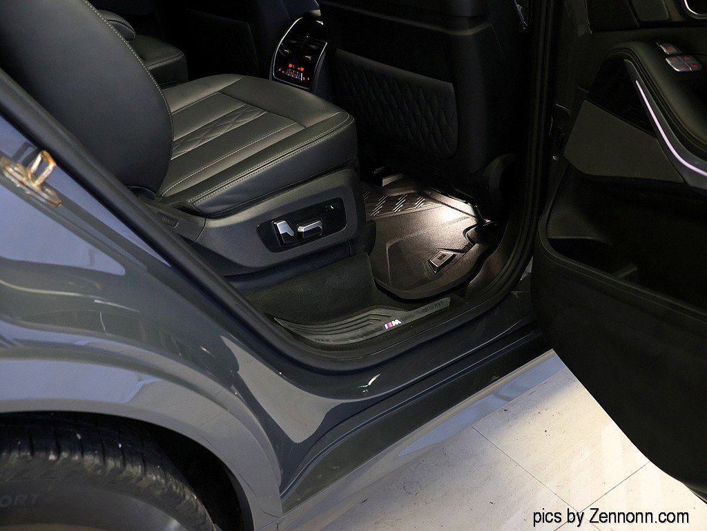 Certified 2024 BMW X7 M60i w/ Executive Package image 36