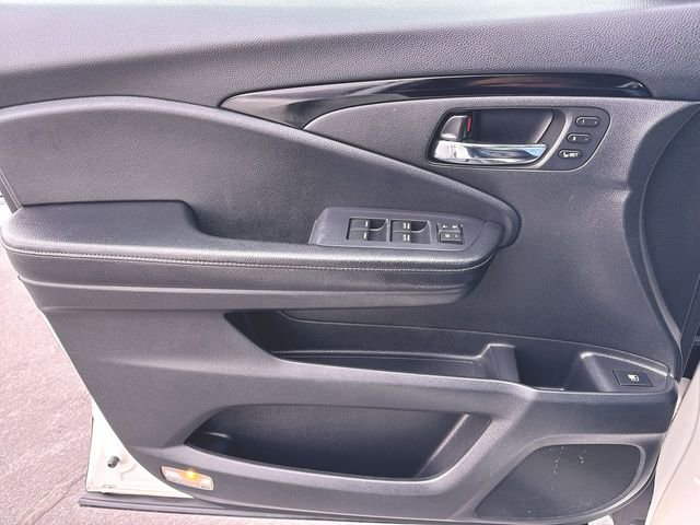 Used 2018 Honda Ridgeline RTL-E image 23