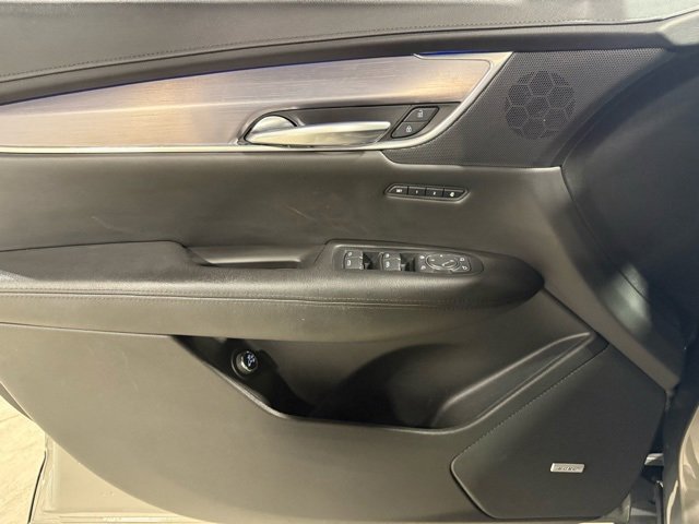 Used 2019 Cadillac XT5 Premium Luxury w/ Driver Assist Package image 7