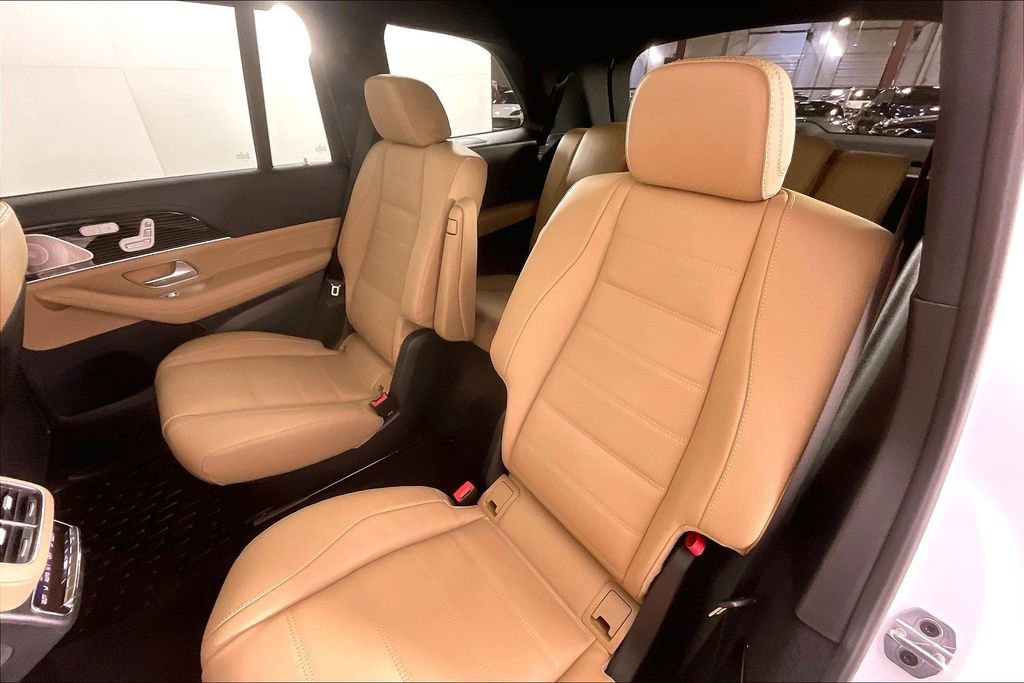 New 2026 Mercedes-Benz GLS 450 4MATIC image 10