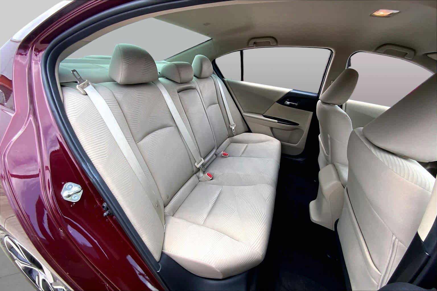 Used 2016 Honda Accord LX image 19