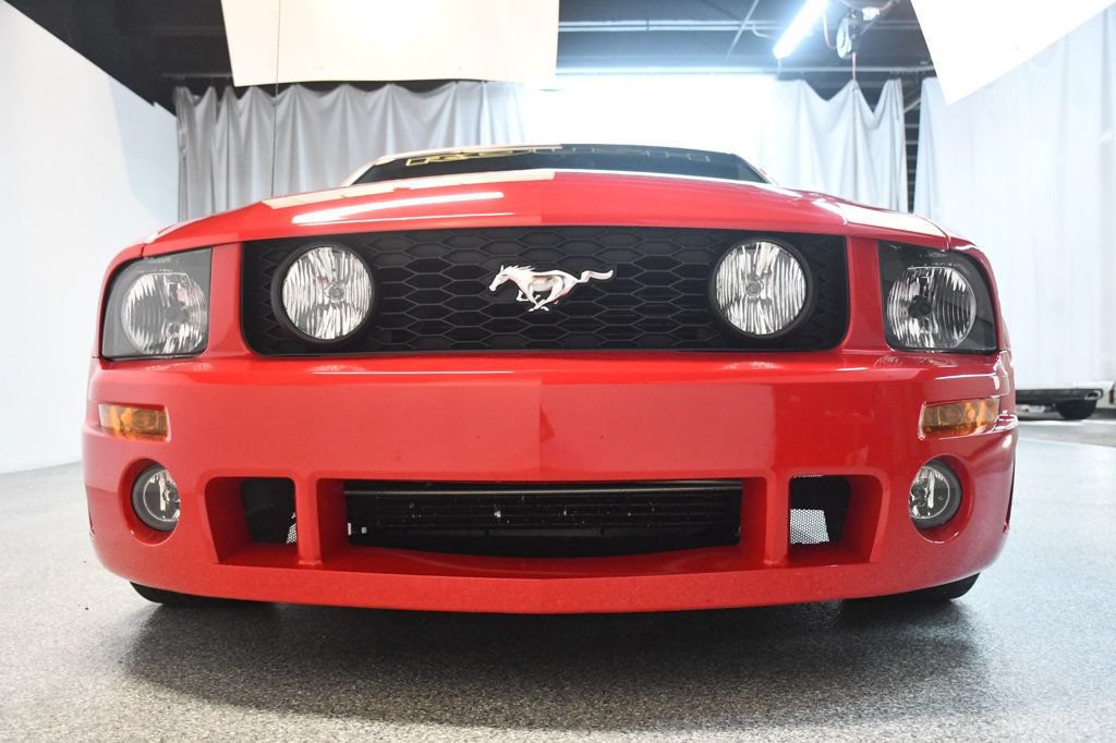 Used 2005 Ford Mustang GT RWD image 13