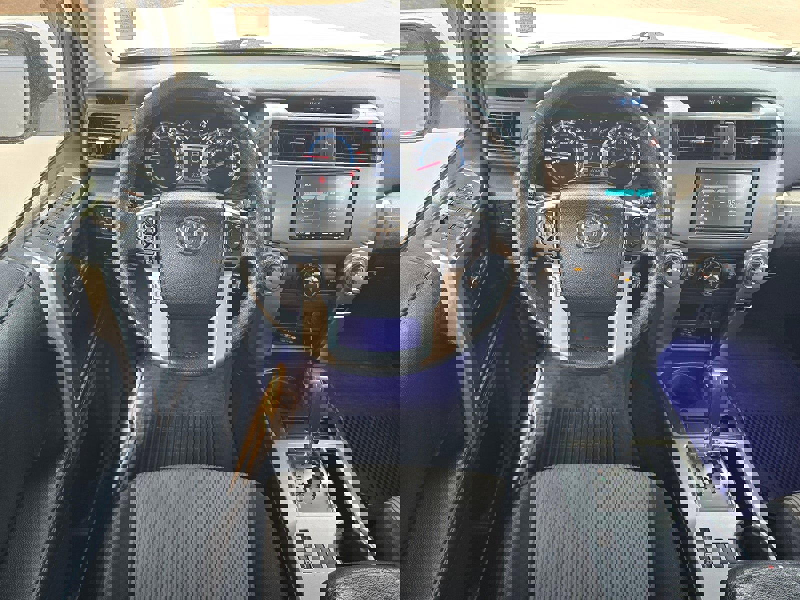 Used 2015 Toyota 4Runner SR5 image 16