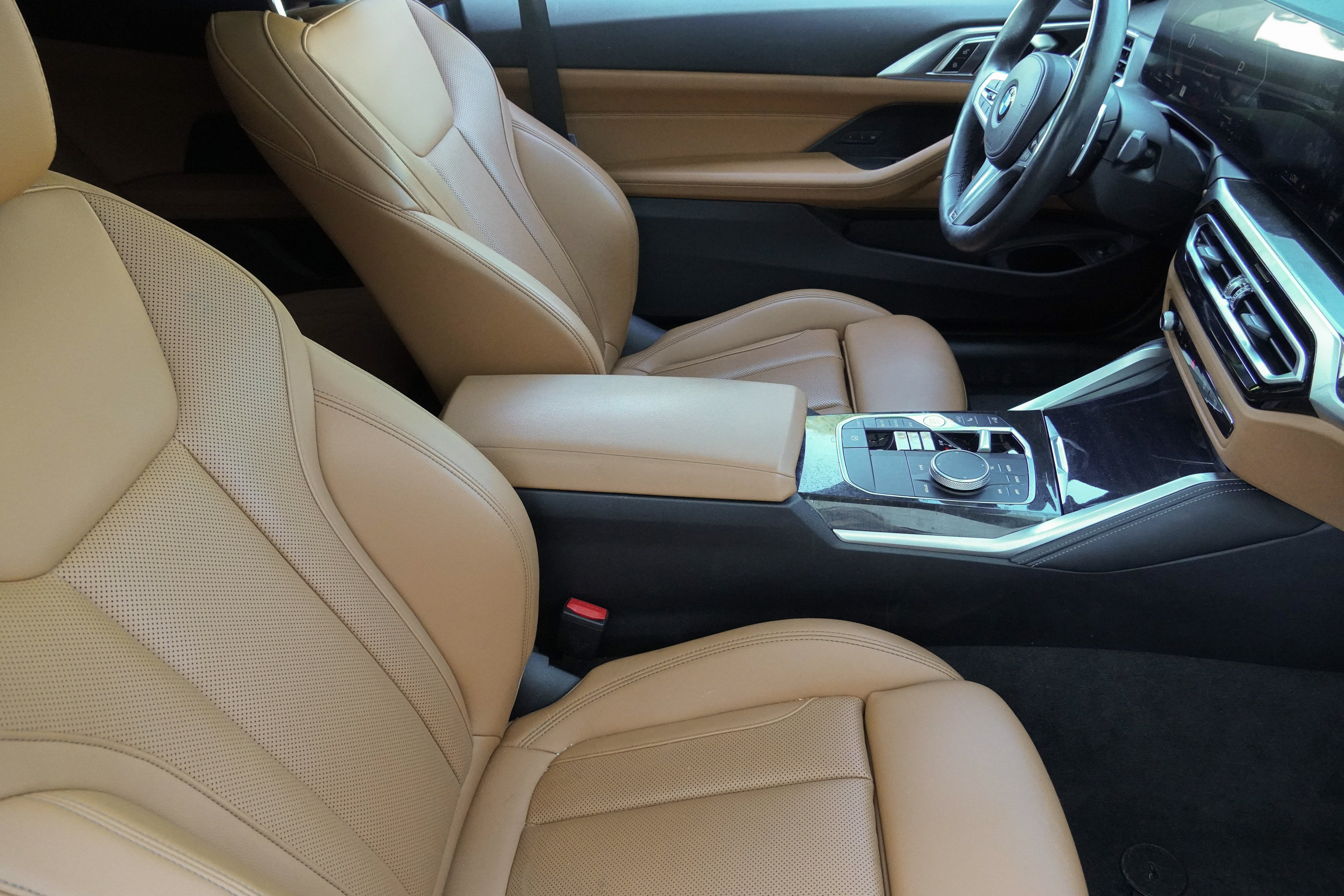 Certified 2024 BMW 430i Coupe w/ M Sport Package RWD image 9