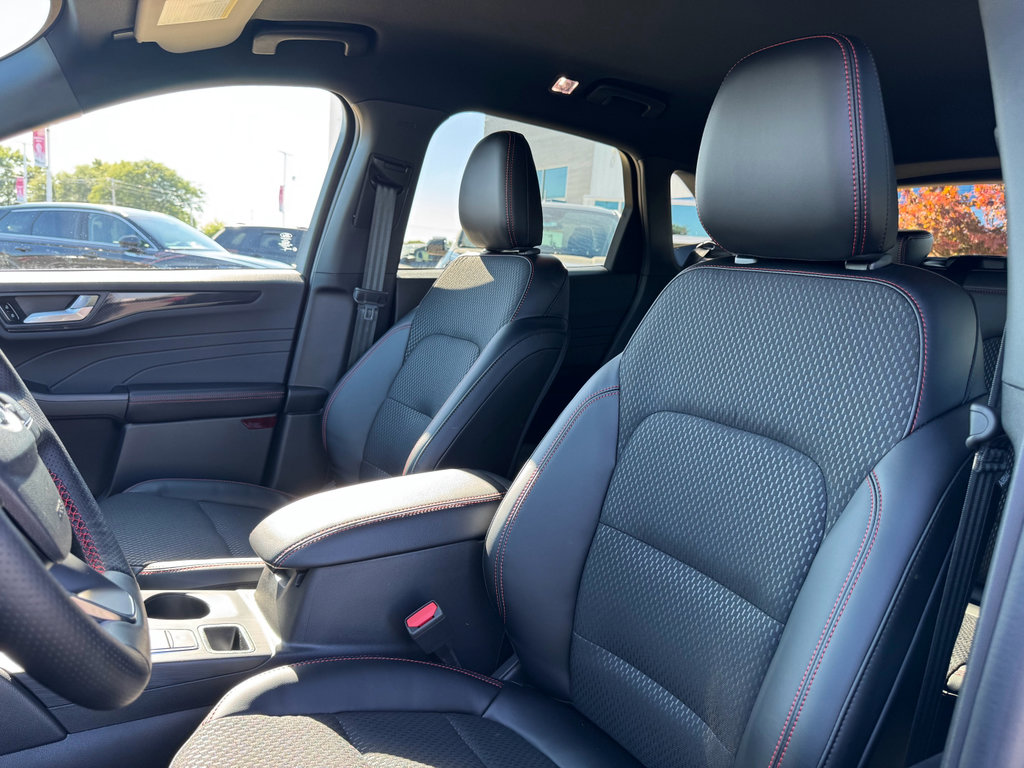 New 2026 Ford Escape ST-Line image 27