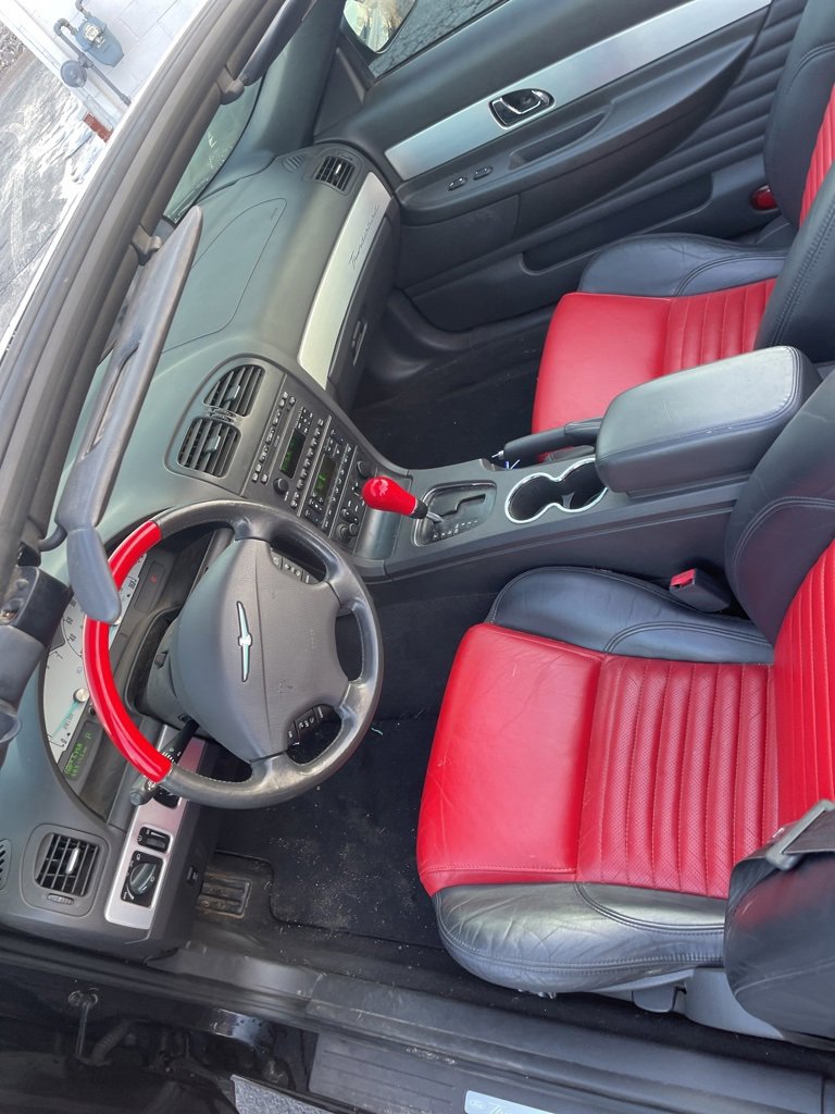 Used 2002 Ford Thunderbird image 8