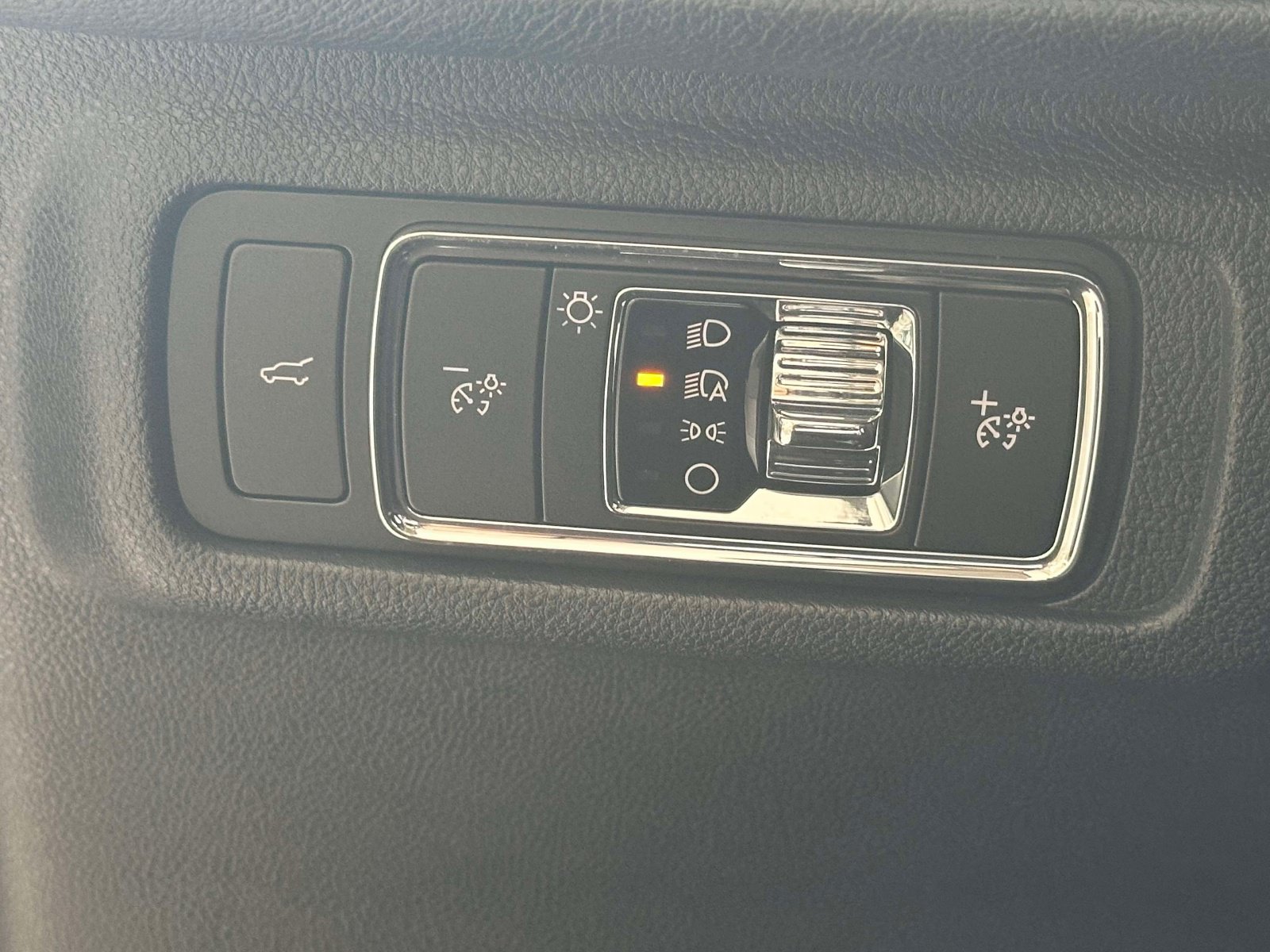 Used 2023 Lincoln Corsair AWD w/ Equipment Group 101A image 20
