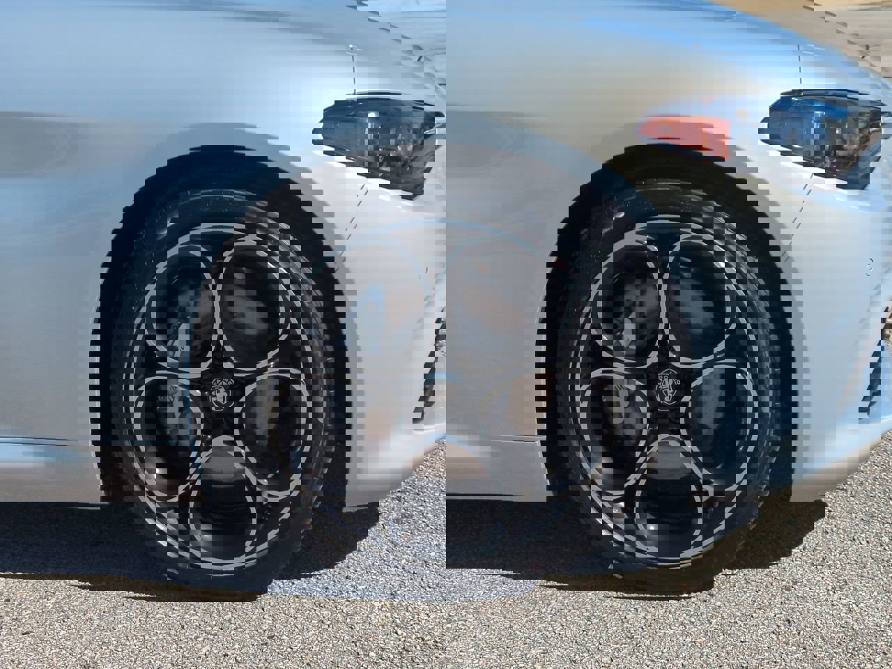 New 2025 Alfa Romeo Giulia w/ Driving Assist Package image 10