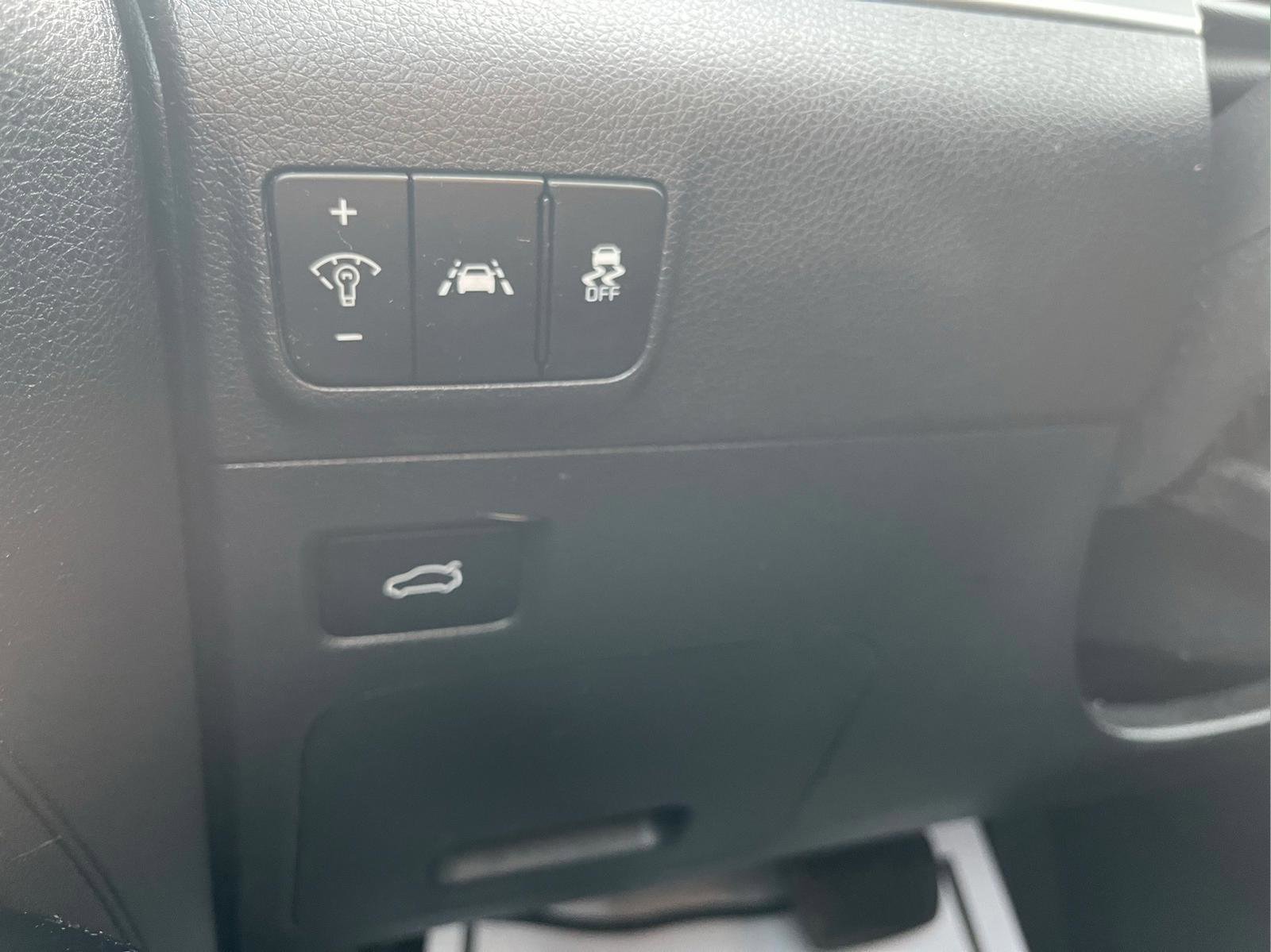 Used 2022 Kia K5 LXS image 14