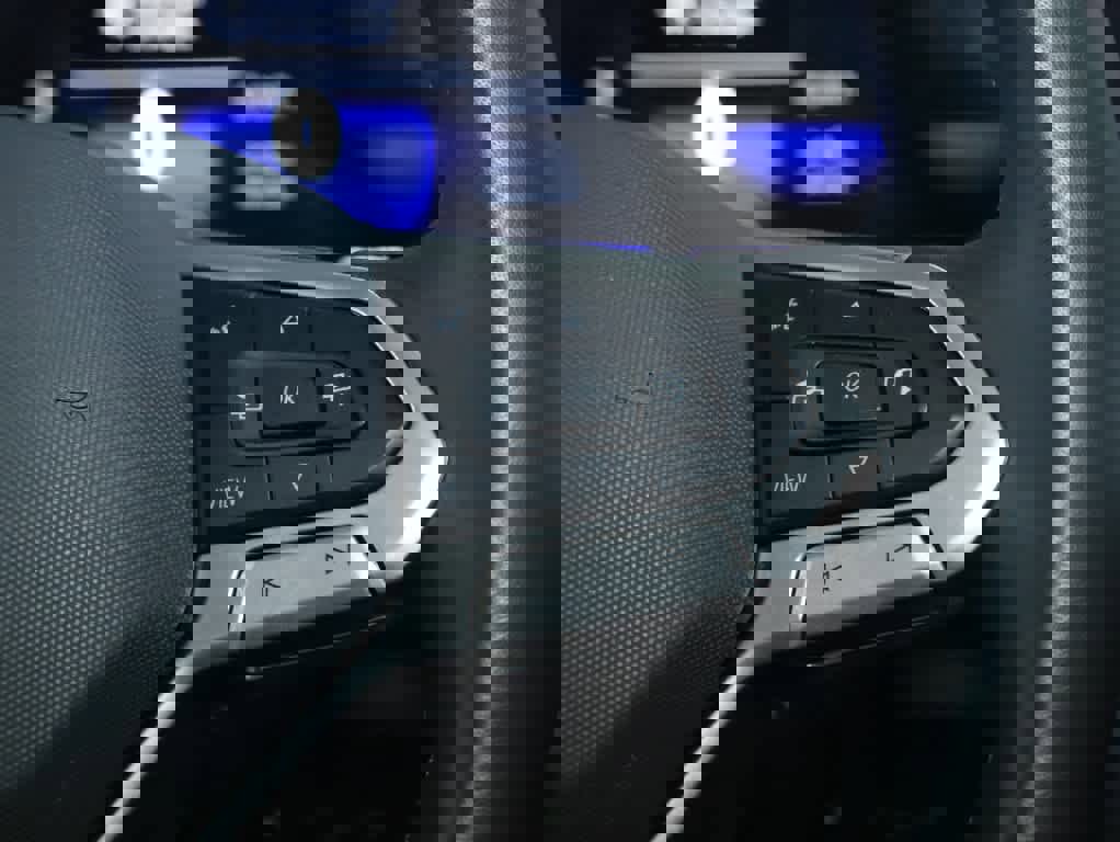 Used 2024 Volkswagen Jetta Sport image 23