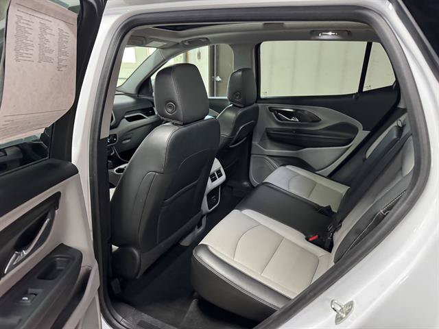 Certified 2022 GMC Terrain SLT w/ Infotainment Package II AWD/4WD image 14