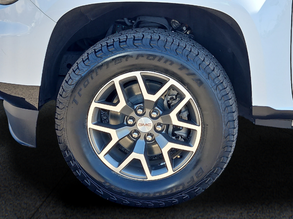 Used 2022 GMC Canyon AT4 w/ Trailering Package AWD/4WD image 8