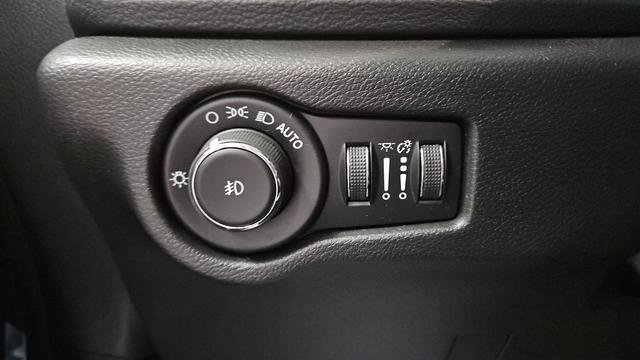 Used 2022 Chrysler Pacifica Touring-L w/ S Appearance Package FWD image 33