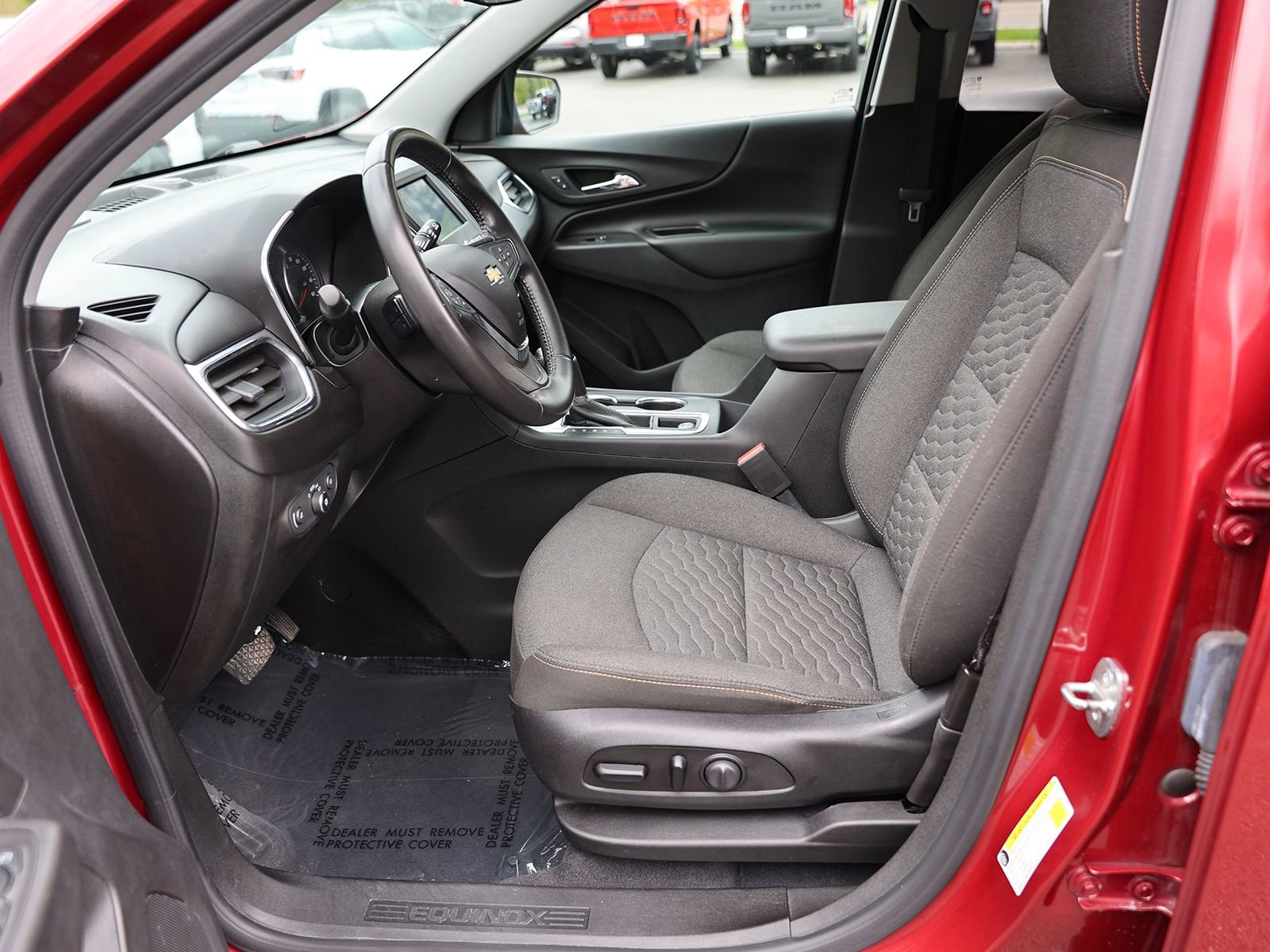 Used 2020 Chevrolet Equinox LT image 17