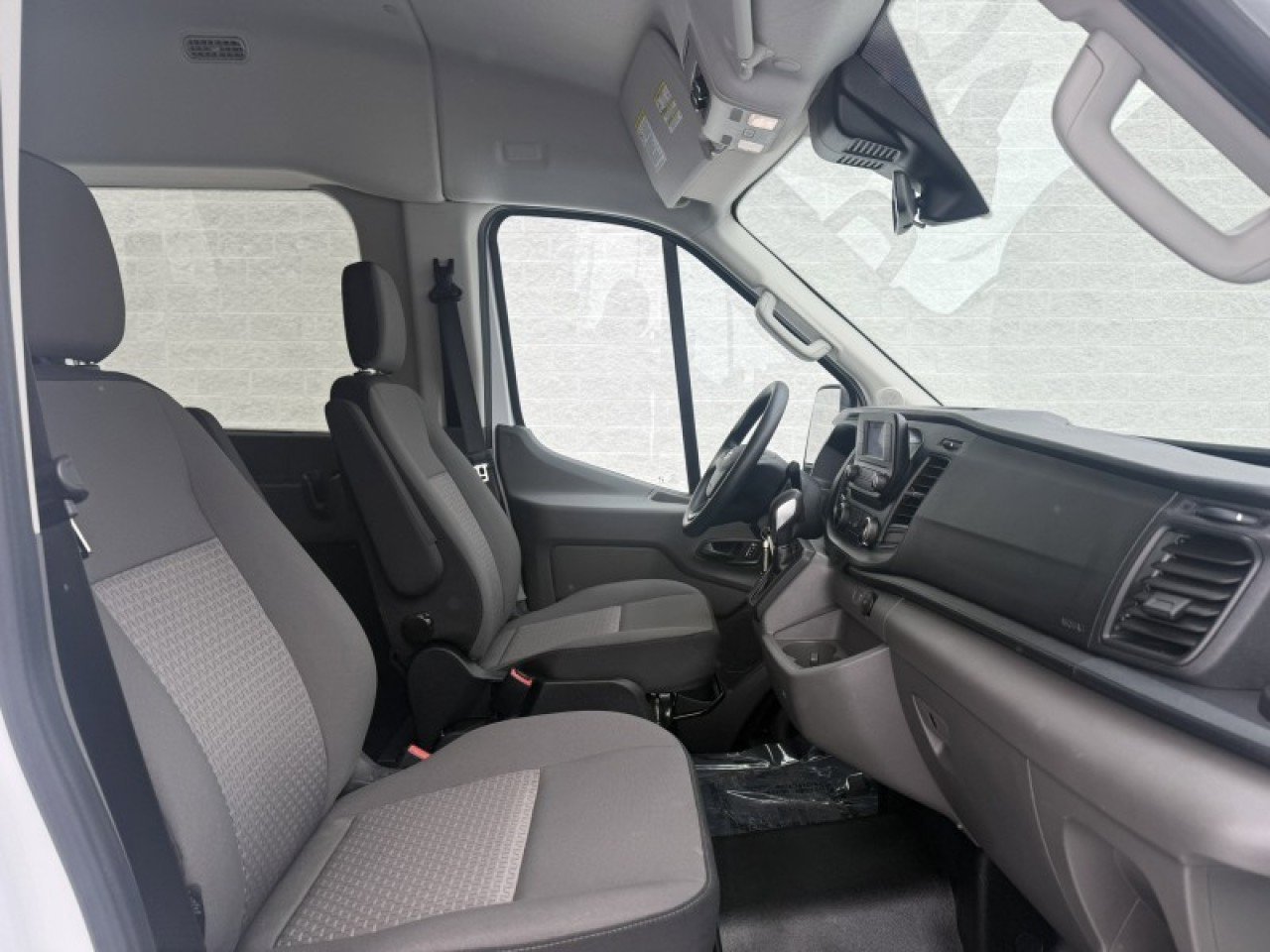 Certified 2024 Ford Transit 350 XL image 9