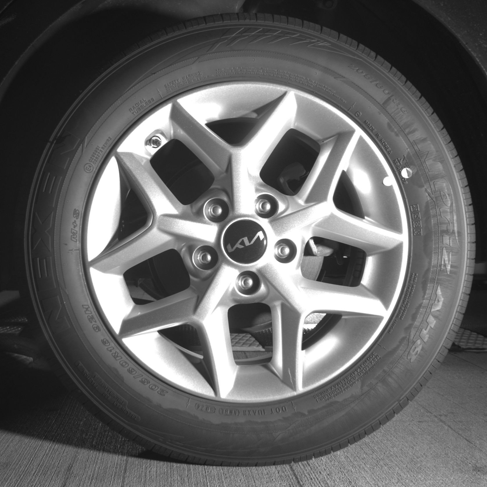 Used 2025 Kia Soul LX w/ LX Technology Package FWD image 14