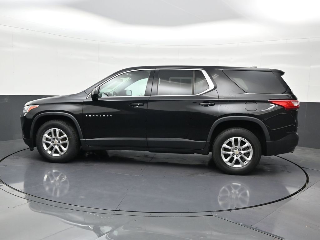 Used 2019 Chevrolet Traverse LS image 2