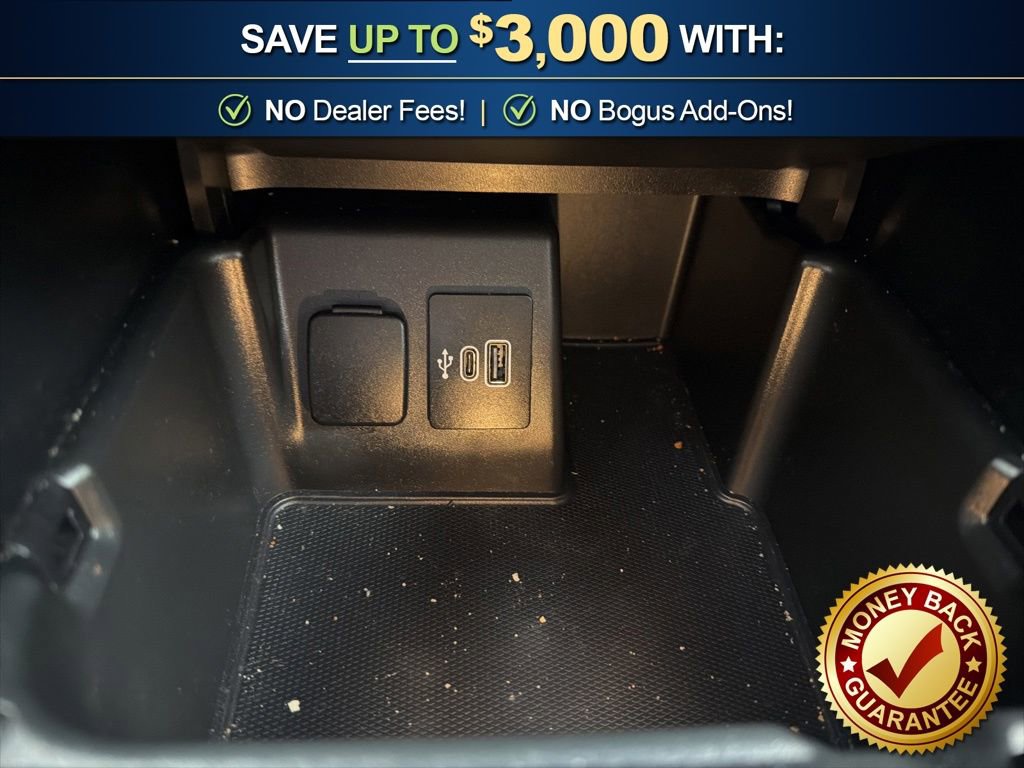 Used 2025 Ford Explorer Active RWD image 26