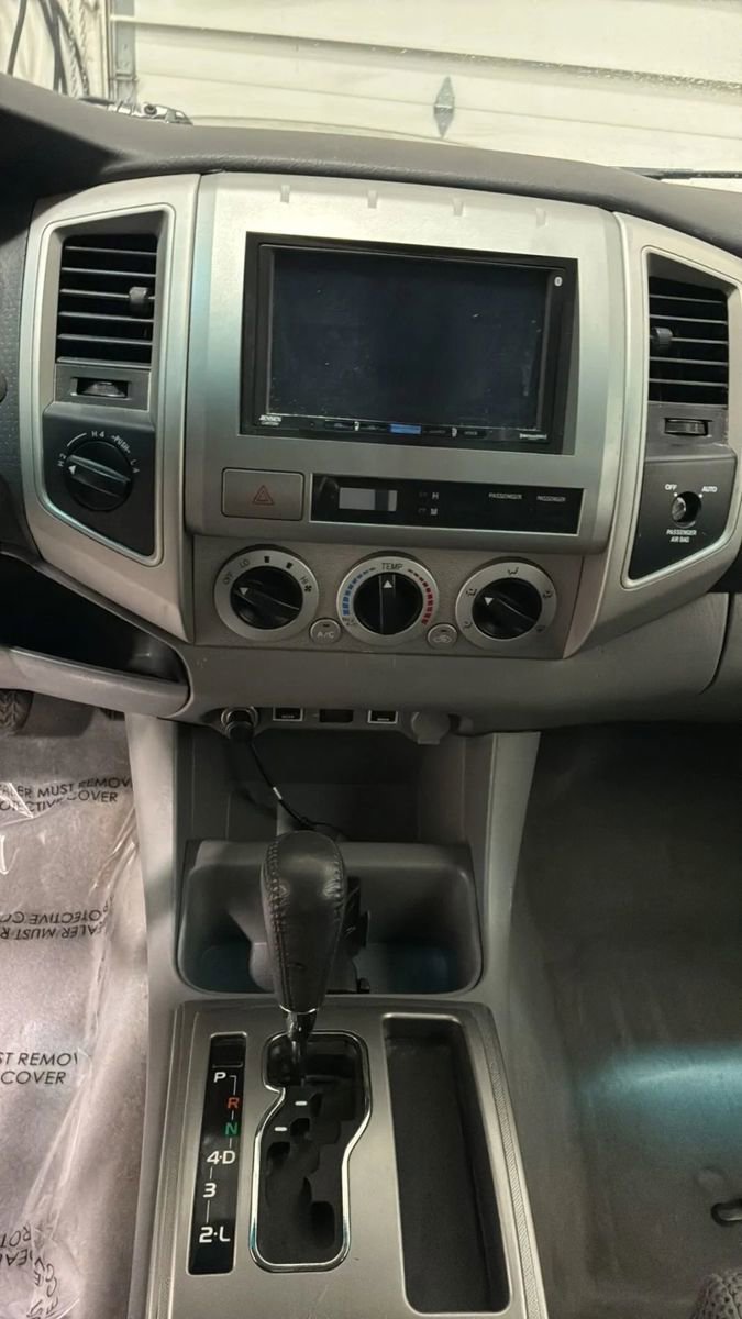 Used 2009 Toyota Tacoma 4x4 Access Cab V6 image 11