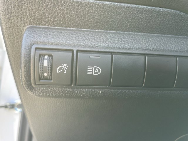 Used 2024 Toyota Corolla LE FWD image 33