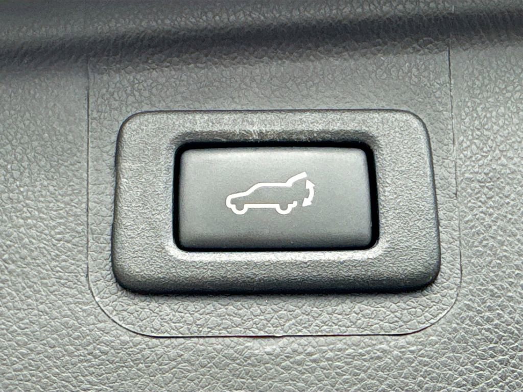 Used 2018 Subaru Outback 3.6R Limited image 35