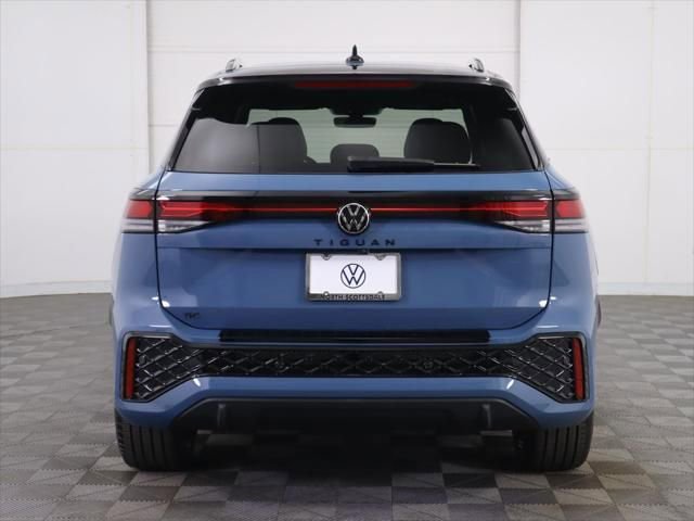 New 2026 Volkswagen Tiguan SE R-Line image 6