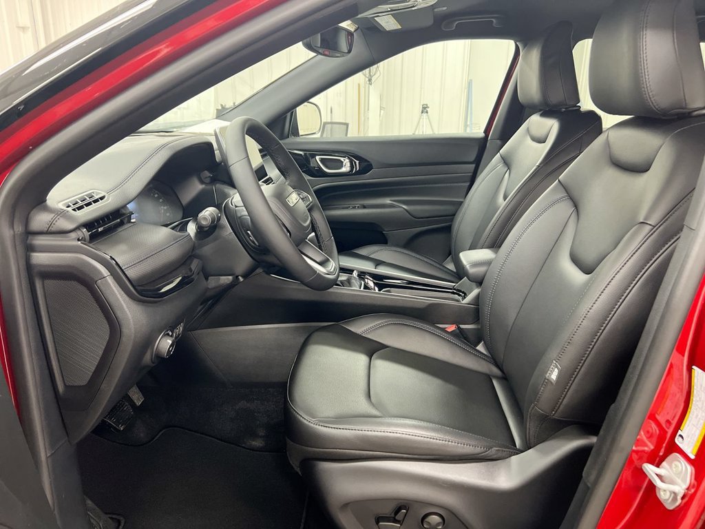 New 2026 Jeep Compass Limited AWD/4WD image 18